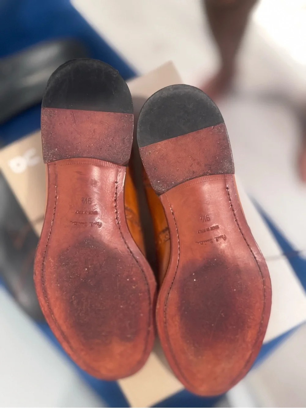 Paul Smith elegant cognac